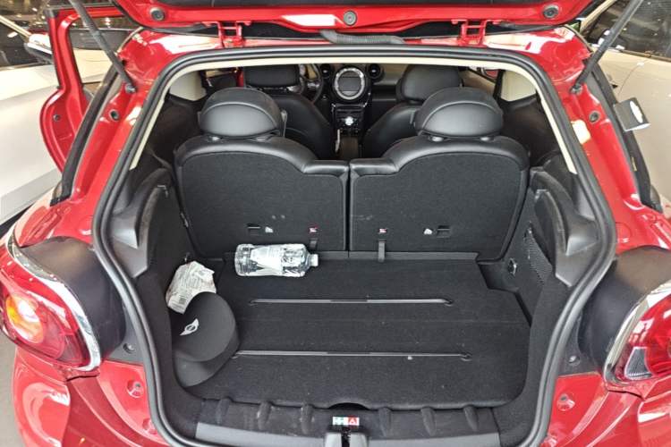 Used MINI Paceman 2014 1.6L COOPER Trunk