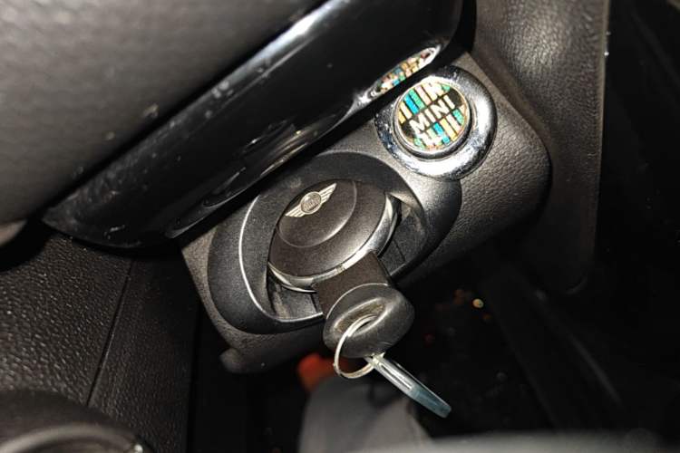 Used MINI Paceman 2014 1.6L COOPER Vehicle Key