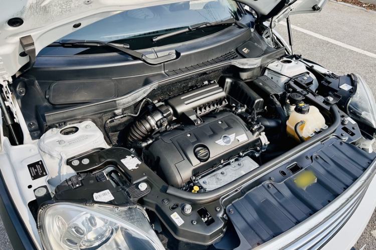Used MINI Paceman 2014 1.6L COOPER Engine Bay