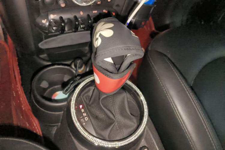 Used MINI Paceman 2014 1.6T COOPER S ALL4 Gear Lever