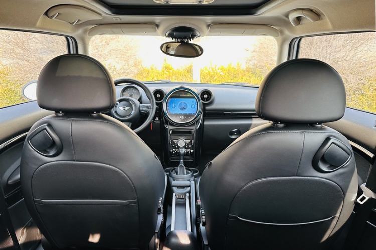 Used MINI Paceman 2014 1.6L COOPER Interior 4
