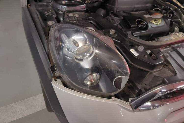 Used MINI Paceman 2014 1.6T COOPER S ALL4 Right Front Headlight