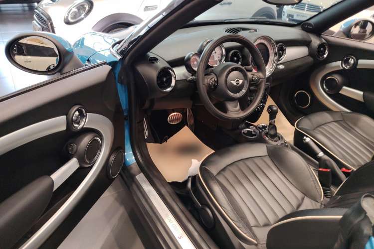 Used MINI Roadster 2012 1.6T COOPER S Interior 3