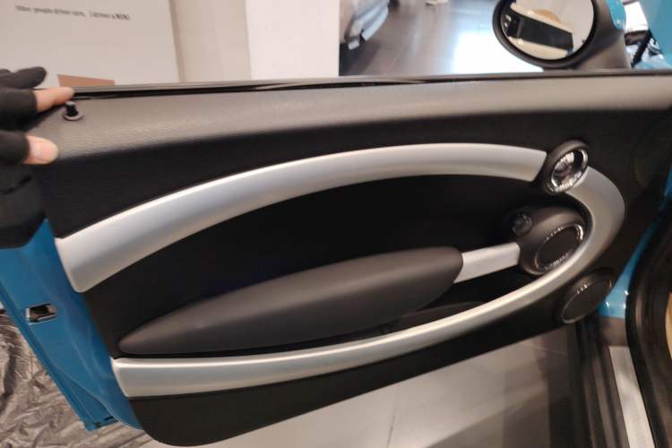 Used MINI Roadster 2012 1.6T COOPER S Interior 7