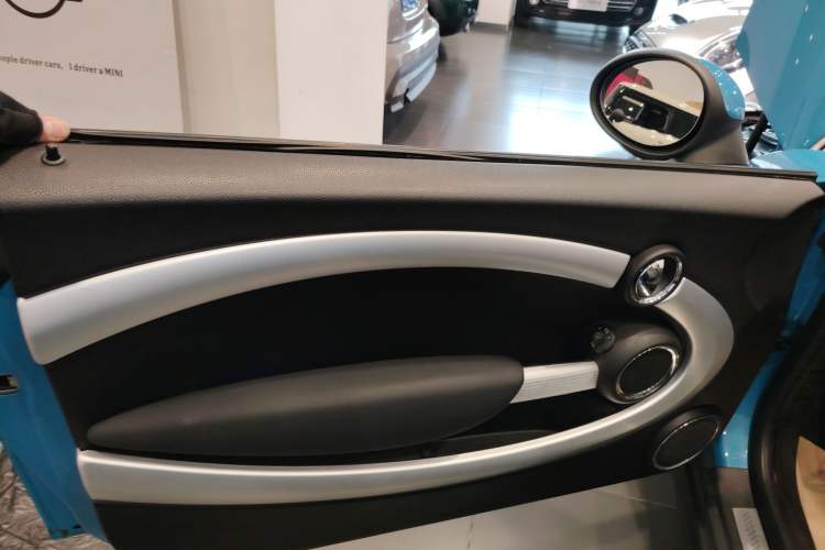 Used MINI Roadster 2012 1.6T COOPER S Interior 8