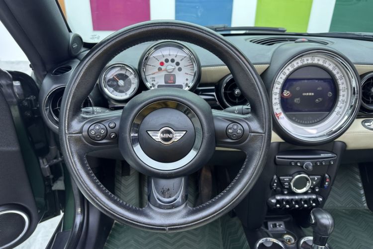 Used MINI Roadster 2012 1.6L COOPER Interior 3
