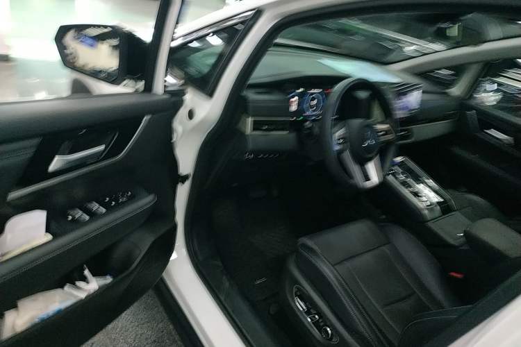 Used Mitsubishi AIRTREK 2022 Hardcore Edition Driver Seat