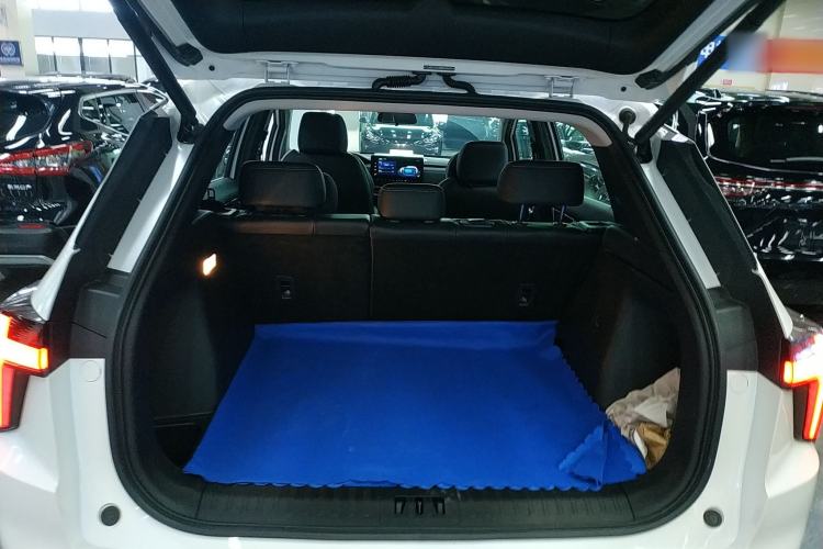 Used Mitsubishi AIRTREK 2022 Hardcore Edition Trunk