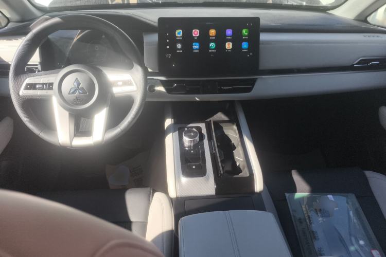 Used Mitsubishi AIRTREK 2022 Hardcore Edition Center Console