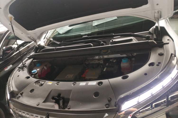 Used Mitsubishi AIRTREK 2022 Hardcore Edition Engine Bay