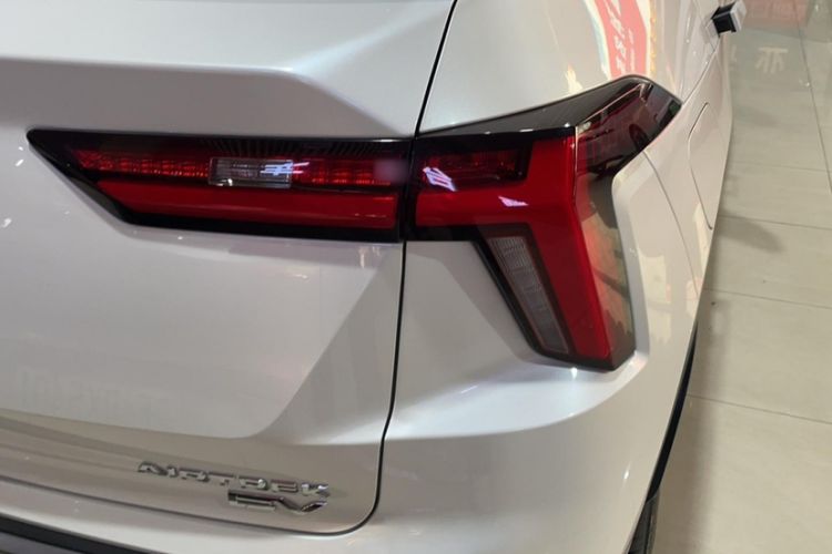 Used Mitsubishi AIRTREK 2022 Hardcore Edition Exterior 4