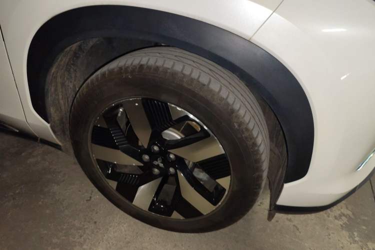 Used Mitsubishi AIRTREK 2022 Hardcore Edition Exterior 4