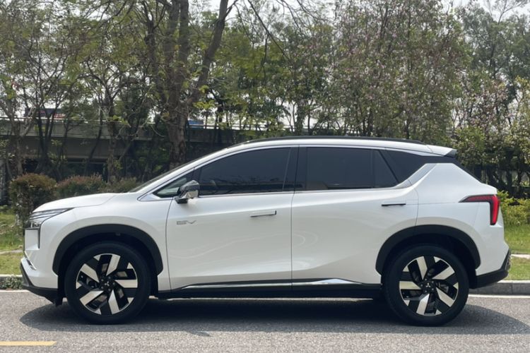 Used Mitsubishi AIRTREK 2022 Hardcore Edition Exterior 7