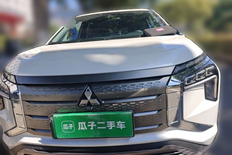 Used Mitsubishi AIRTREK 2022 Hardcore Edition Front
