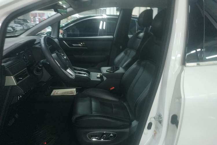 Used Mitsubishi AIRTREK 2022 Pioneer Edition Left Front Seat