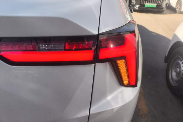 Used Mitsubishi AIRTREK 2022 Hardcore Edition Right Rear Taillight