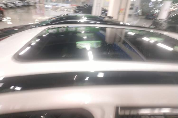 Used Mitsubishi AIRTREK 2022 Pioneer Edition Roof