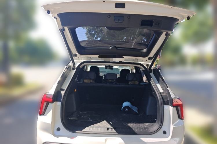 Used Mitsubishi AIRTREK 2022 Hardcore Edition Trunk