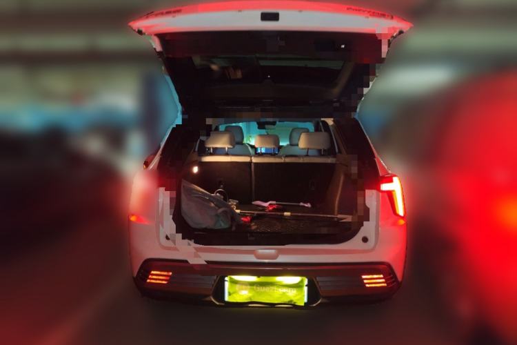 Used Mitsubishi AIRTREK 2022 Hardcore Edition Trunk