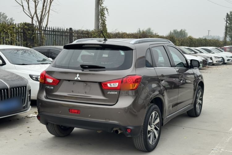 Used Mitsubishi ASX 2018 1.6L Manual Two-Wheel Drive Fashion Edition Exterior 6