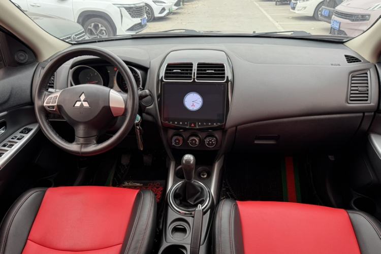 Used Mitsubishi ASX 2018 1.6L Manual Two-Wheel Drive Fashion Edition Interior 1