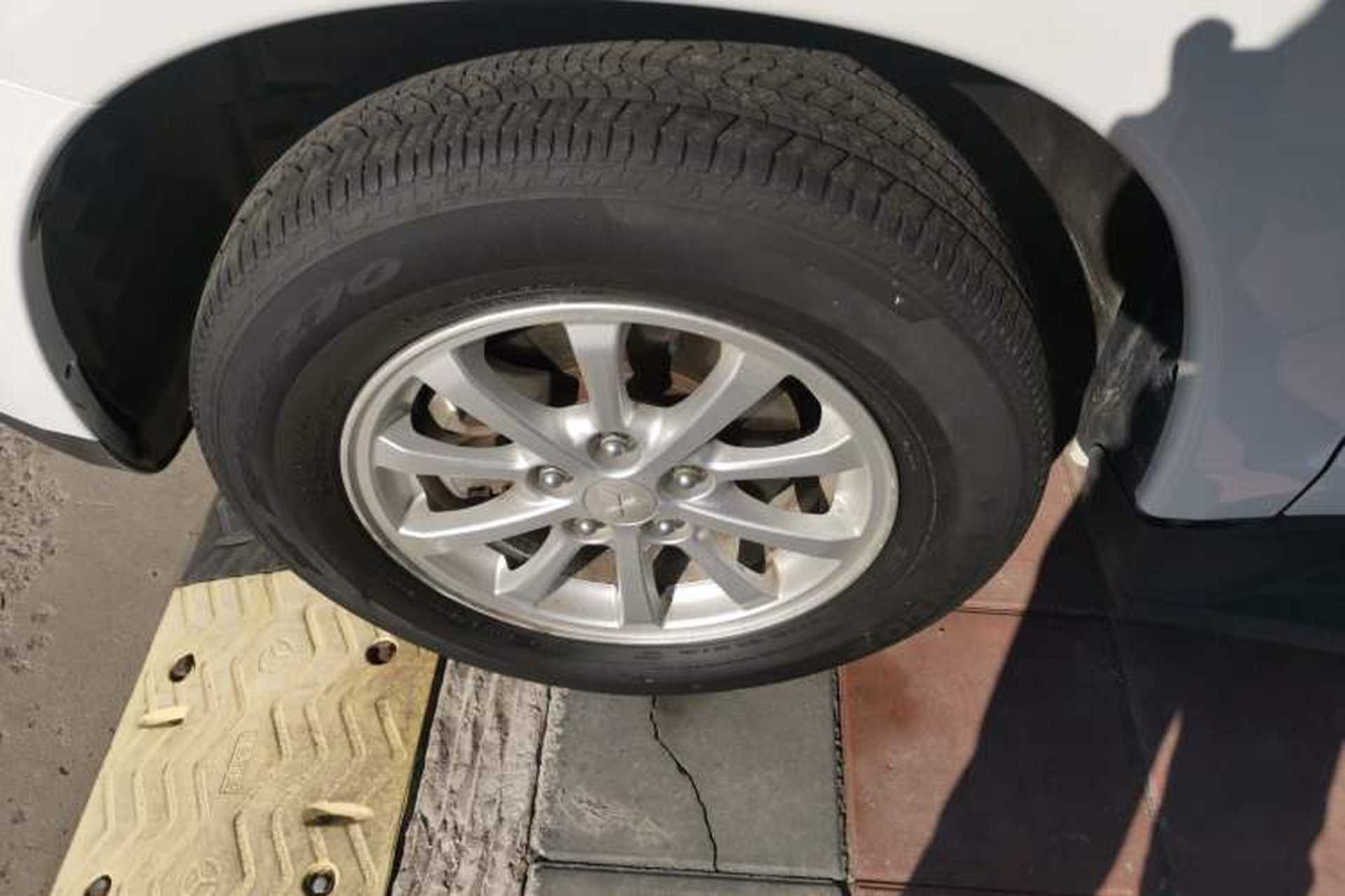 Used Mitsubishi ASX 2013 2.0L CVT Two-Wheel Drive Elite Edition Exterior 7