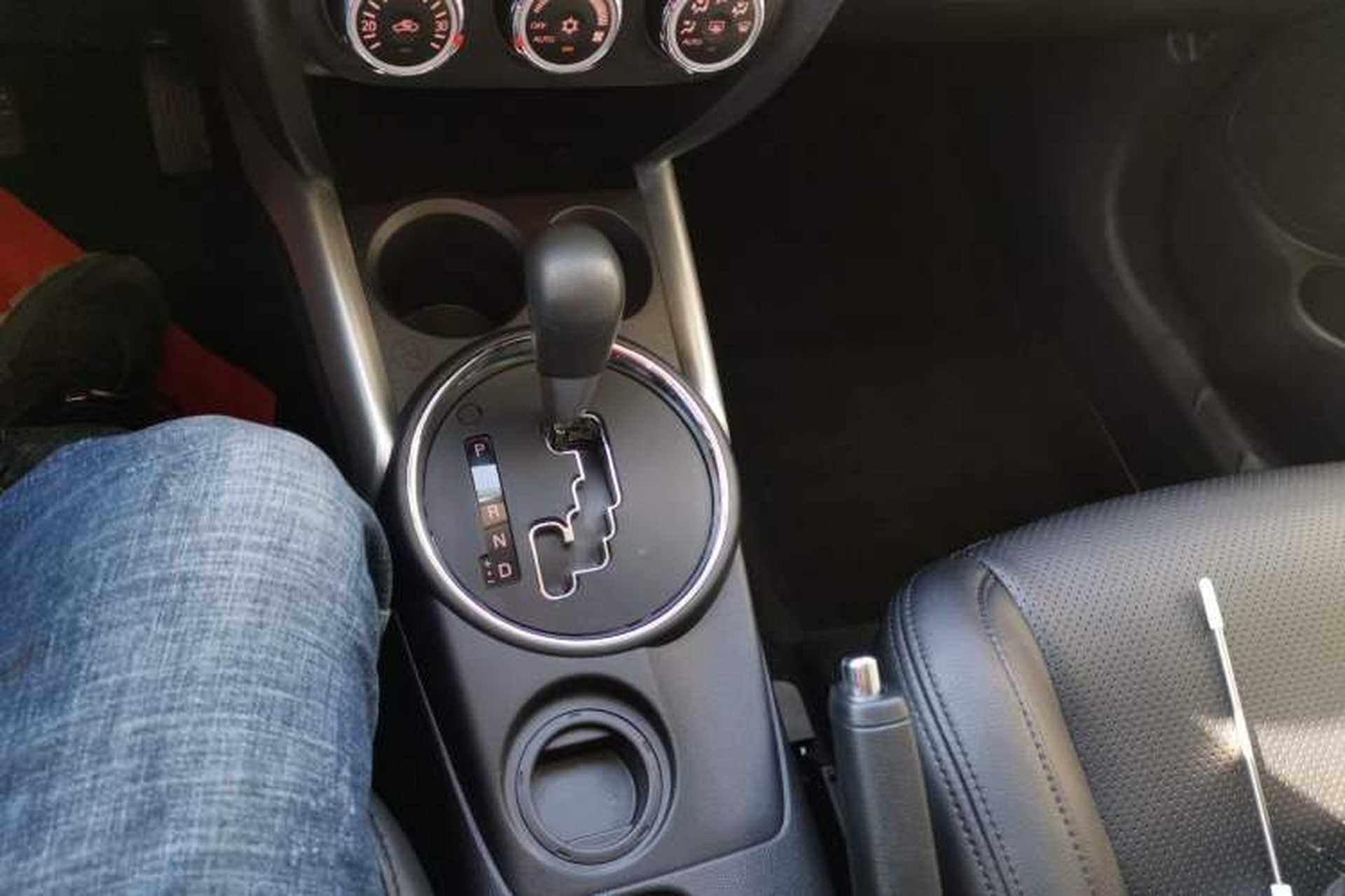 Used Mitsubishi ASX 2013 2.0L CVT Two-Wheel Drive Elite Edition Gear Lever