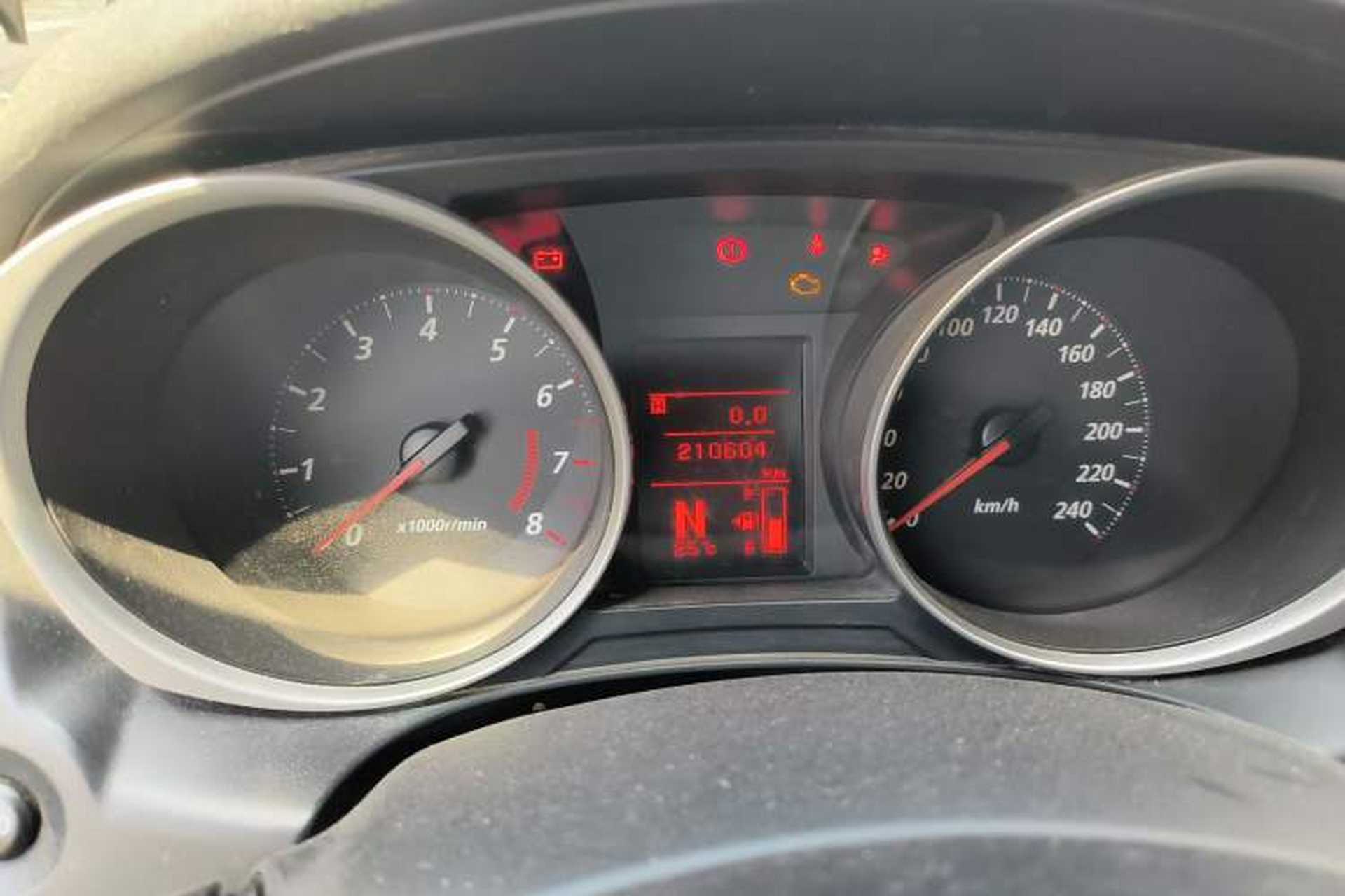 Used Mitsubishi ASX 2011 2.0 Front-Wheel-Drive Xuan Yue Version Odometer Close Up