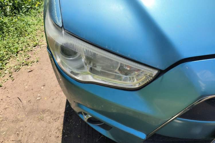 Used Mitsubishi ASX 2011 2.0 Front-Wheel-Drive Xuan Yue Version Right Front Headlight