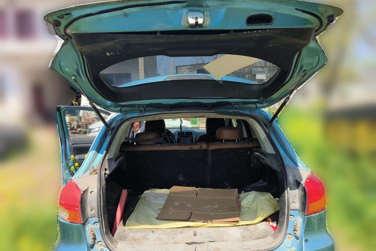 Used Mitsubishi ASX 2011 2.0 Front-Wheel-Drive Xuan Yue Version Trunk
