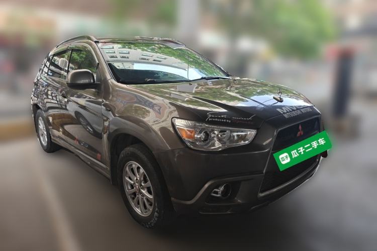 Used Mitsubishi ASX 2011 2.0 L Two-Wheel Drive XuanYi Version Front Right 45 Deg