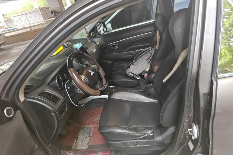 Used Mitsubishi ASX 2011 2.0 L Two-Wheel Drive XuanYi Version Left Front Seat