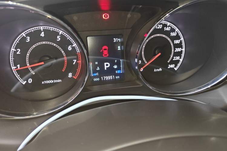Used Mitsubishi ASX 2011 2.0 L Two-Wheel Drive XuanYi Version Odometer Close Up