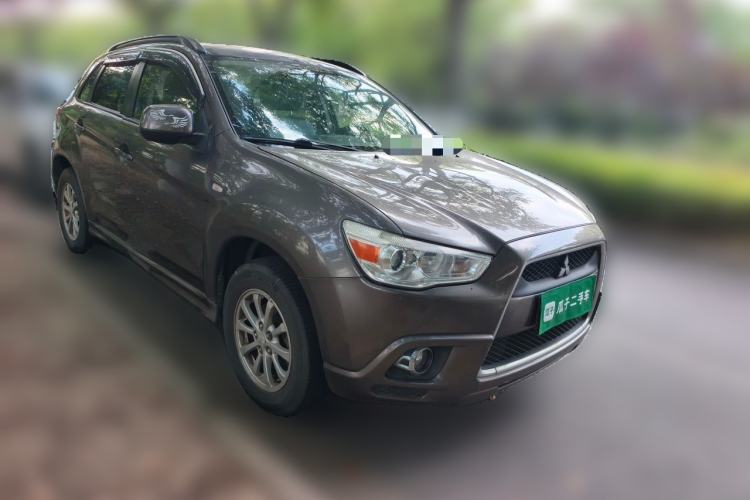 Used Mitsubishi ASX 2011 2.0 L Two-Wheel Drive XuanYi Version Front Right 45 Deg