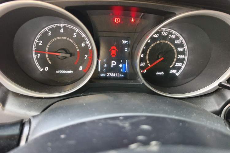 Used Mitsubishi ASX 2011 2.0 L Two-Wheel Drive XuanYi Version Odometer Close Up