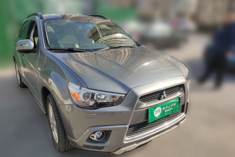 Used Mitsubishi ASX 2011 2.0 4x4 Sporty Cool Edition Exterior 2