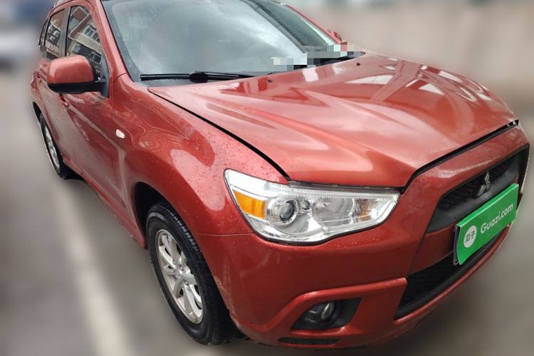 Used Mitsubishi ASX 2011 2.0 Front-Wheel-Drive Xuan Dong Edition Front Right 45 Deg