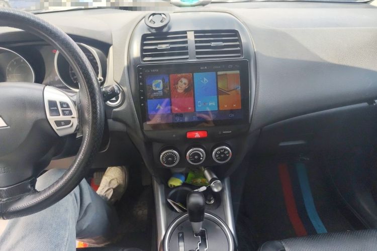 Used Mitsubishi ASX 2011 2.0 4x4 JingShang Edition Audio And AC Panel