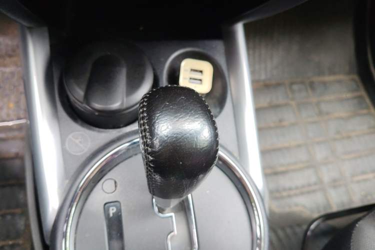 Used Mitsubishi ASX 2011 2.0 4x4 JingShang Edition Gear Lever