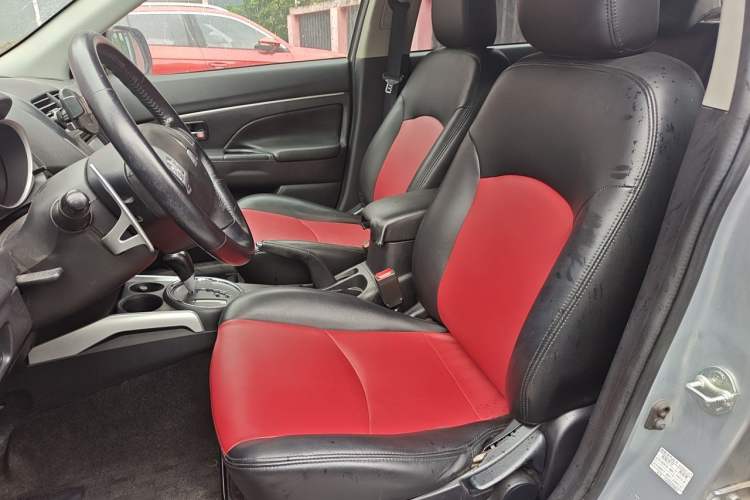 Used Mitsubishi ASX 2011 2.0 4x4 JingShang Edition Left Front Seat