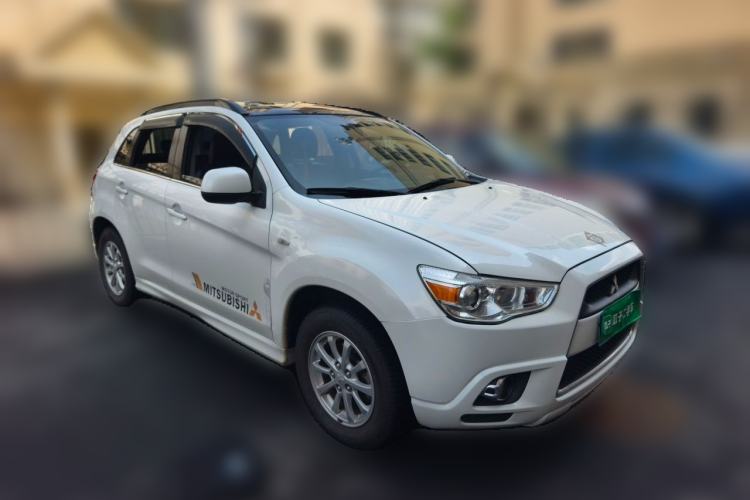 Used Mitsubishi ASX 2011 2.0 L Two-Wheel Drive XuanYi Version Front Right 45 Deg