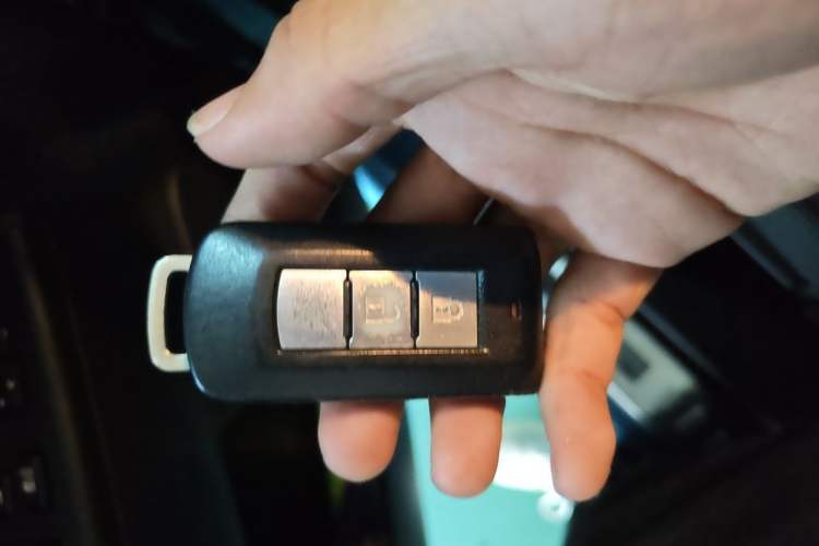 Used Mitsubishi ASX 2012 2.0 LUXURY Two-Wheel Drive with Navigation Vehicle Key