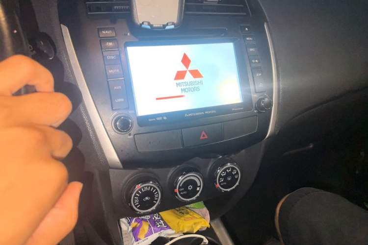 Used Mitsubishi ASX 2012 2.0 LUXURY Two-Wheel Drive with Navigation Audio And AC Panel