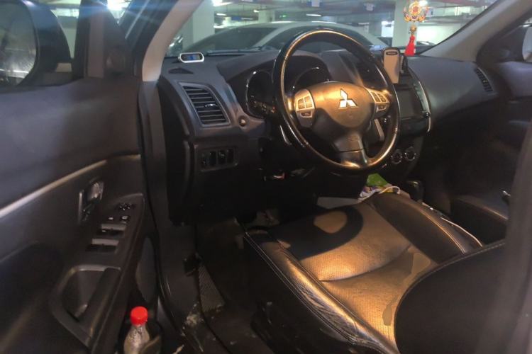 Used Mitsubishi ASX 2012 2.0 LUXURY Two-Wheel Drive with Navigation Driver Seat