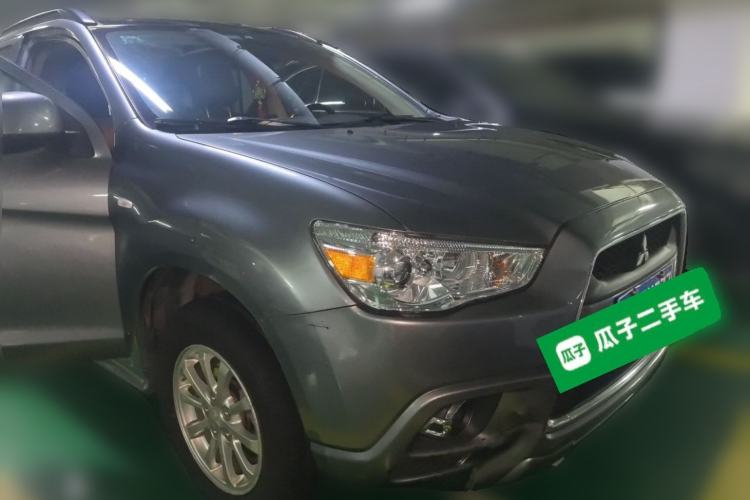 Used Mitsubishi ASX 2012 2.0 LUXURY Two-Wheel Drive with Navigation Front Right 45 Deg