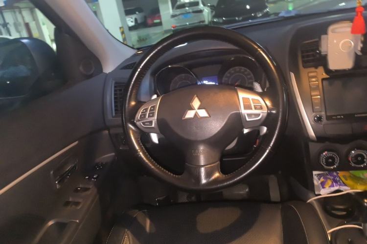 Used Mitsubishi ASX 2012 2.0 LUXURY Two-Wheel Drive with Navigation Steering Wheel