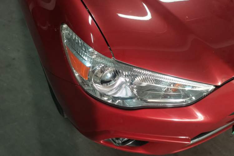 Used Mitsubishi ASX 2012 2.0 LUXURY Two-Wheel Drive with Navigation Right Front Headlight