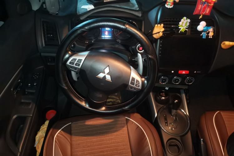Used Mitsubishi ASX 2012 2.0 LUXURY Two-Wheel Drive with Navigation Steering Wheel