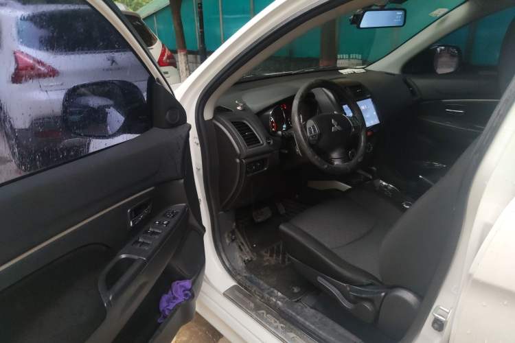 Used Mitsubishi ASX 2012 2.0 4x4 JingShang Navigation Edition Driver Seat