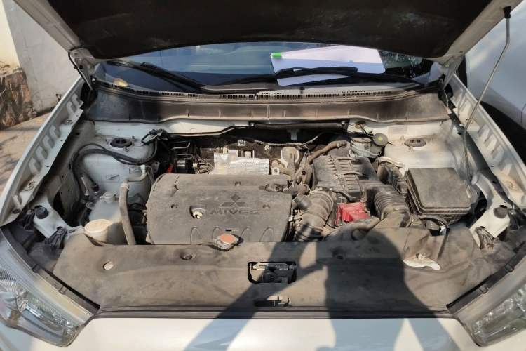 Used Mitsubishi ASX 2012 2.0 Front-Wheel-Drive Xuan Yue Navigation Edition Engine Bay